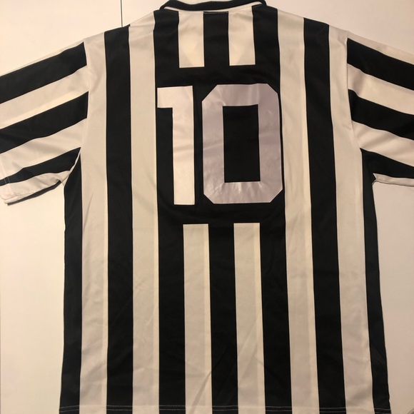 Roberto Baggio Juventus jersey - Picture 5 of 8